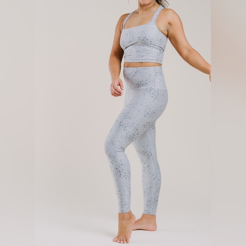 Beyond yoga Caught In The Midi High-Waisted Legging Silver Mist Lucky Stars xs